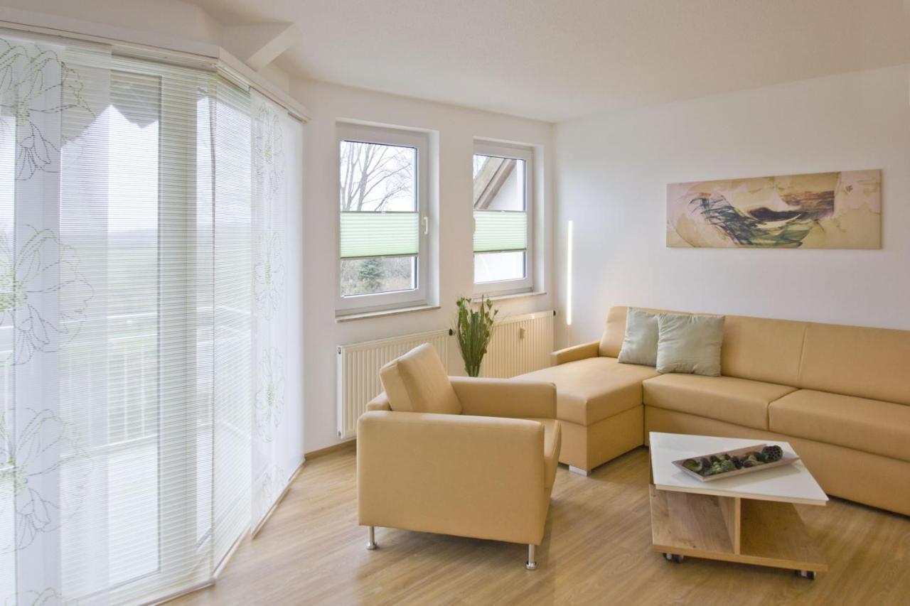 לובה Strandnah Mit Balkon, Gratis Nutzung Vom Ahoi Erlebnisbad Und Sauna In Sellin - Strandhaus Moenchgut Fewo13 מראה חיצוני תמונה